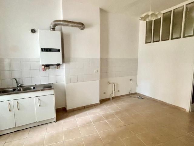 Location maison, 83.61 m² T 4 à Villeurbanne, 1 300 €