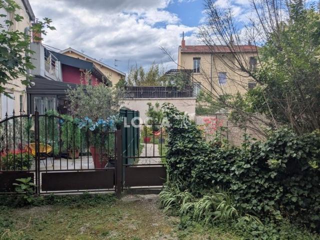 Location Maison 83 m² à Oullins 1 500 ¤ CC /mois