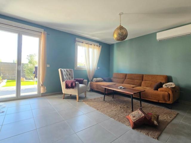Location maison, 85.4 m² T 4 à Lançon Provence, 1 400 €
