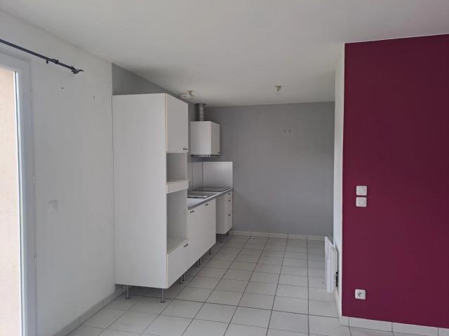 Location Maison 85 m2 à Macau