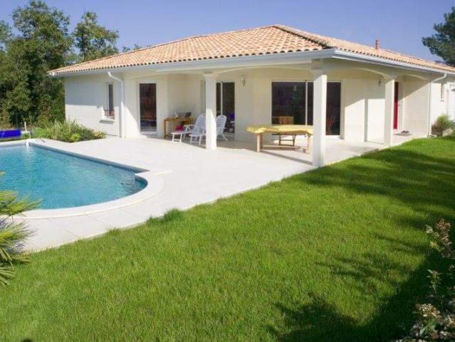 Location Maison 85 m² à Lens Lestang 850 ¤ CC /mois