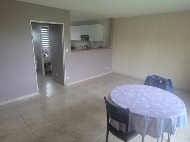 Location maison, 86 m² T 4 à Turretot, 967 €