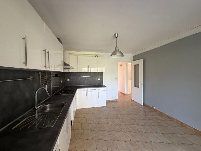 Location Maison 8 pièces 145m²