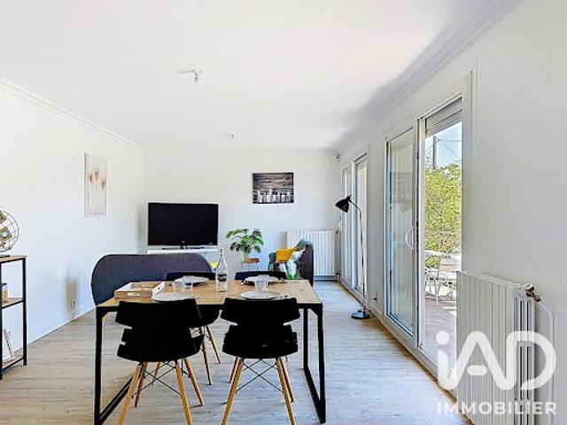 Location Maison 8 pièces 154 m2 Saint Genis les Ollières