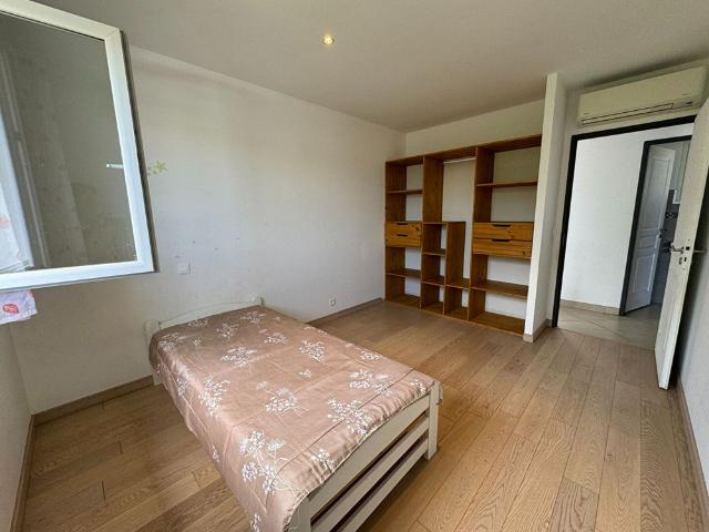 Location Maison 8 pièces 152m²
