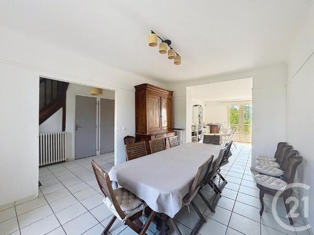Location Maison 8 pièces 152m² PONTHIERRY 77310