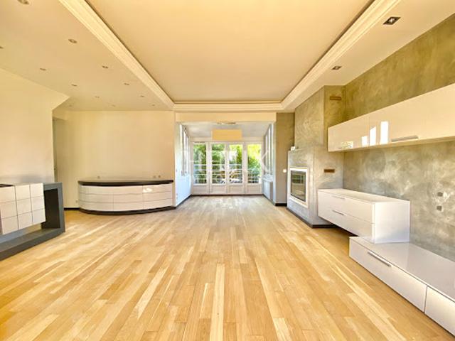 Location Maison 8 pièces 170 m2 Nanterre