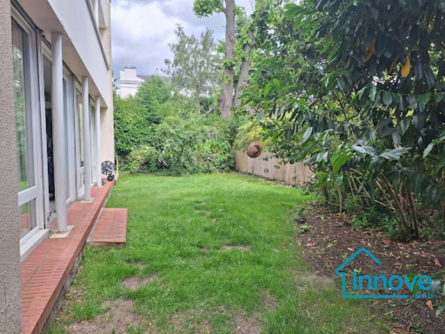 Location Maison 8 pièces 185.8 m2 Le Chesnay Rocquencourt