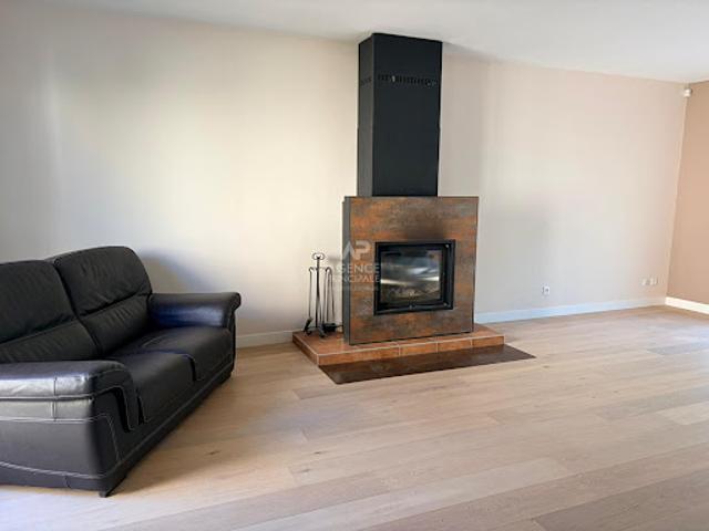 Location Maison 8 pièces 187 m2 Le Mesnil le Roi