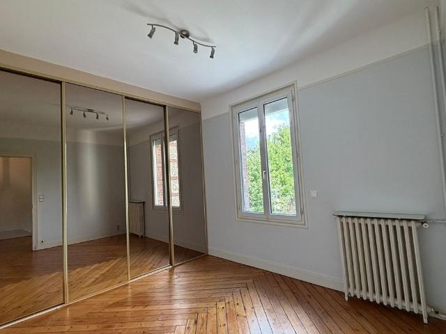 Location Maison 8 pièces 193m²