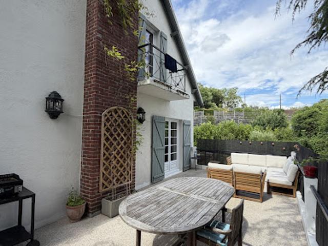 Location Maison 8 pièces 209 m2 Beynes
