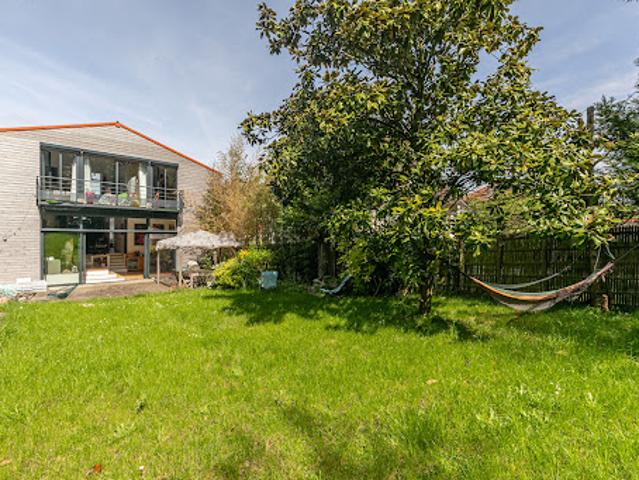 Location Maison 8 pièces 200 m2 Sevres