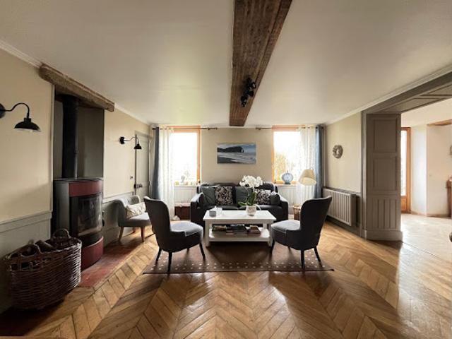 Location Maison 8 pièces 251.73 m2 Pace