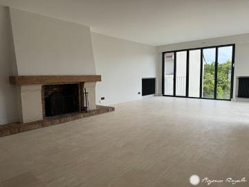 Location Maison 8 pièces 270m² CHAMBOURCY 78240