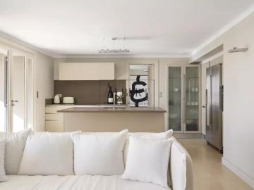 Location Maison 8 pièces 300m² CANNES 06400