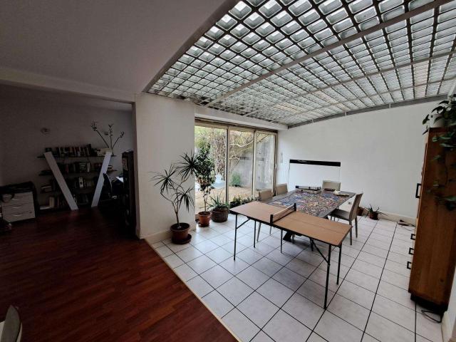 Location maison 8 pièces Angers Centre 49
