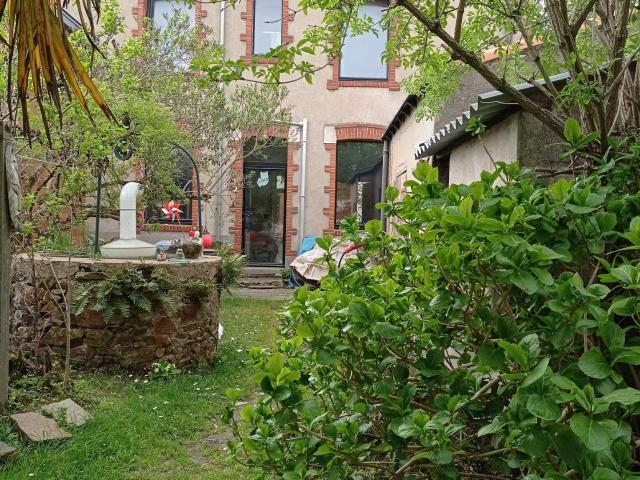 Location maison 8 pièces La Montagne 44