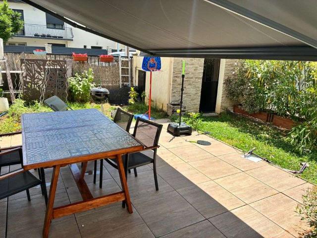 Location maison 8 pièces Lyon 8e 69