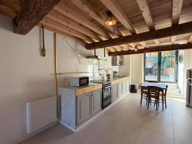 Location maison, 90.2 m² T 2 à Monêtier Allemont, 730 €