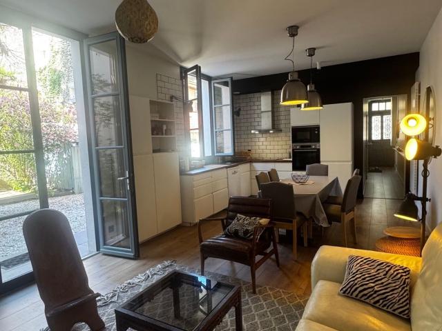 Location maison, 94.24 m² T 4 à Pau, 1 600 €