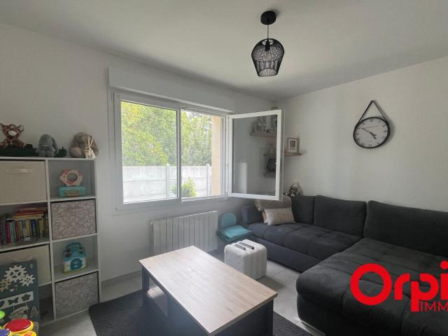 Location maison, 94.7 m² T 3 à Oresmaux, 880 €