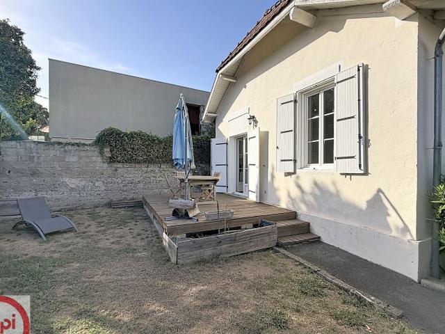Location maison, 94 m² T 4 à Billère, 1 200 €