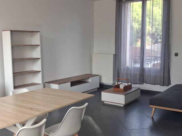 Location maison, 95.23 m² T 4 à Montreuil aux Lions, 1 127 €