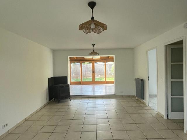Location maison, 99.6 m² T 4 à Serris, 1 990 €