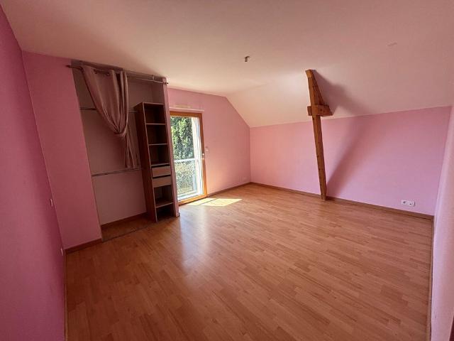 Location Maison 9 pièces 180m² MELESSE 35520