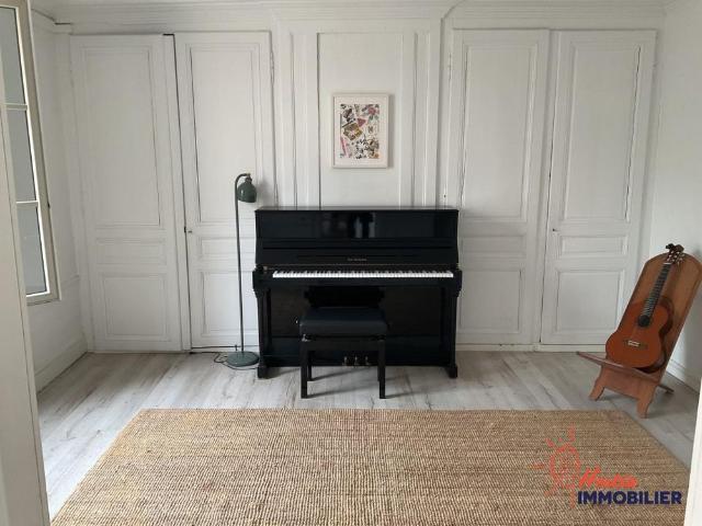 Location Maison 9 pièces 190m² CHALONS EN CHAMPAGNE 51000