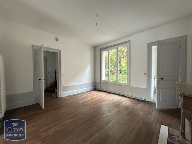 Location Maison 9 pièces 210m² POITIERS 86000
