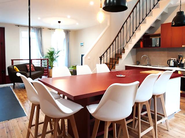 Location Maison 9 pièces 213 m2 Bordeaux