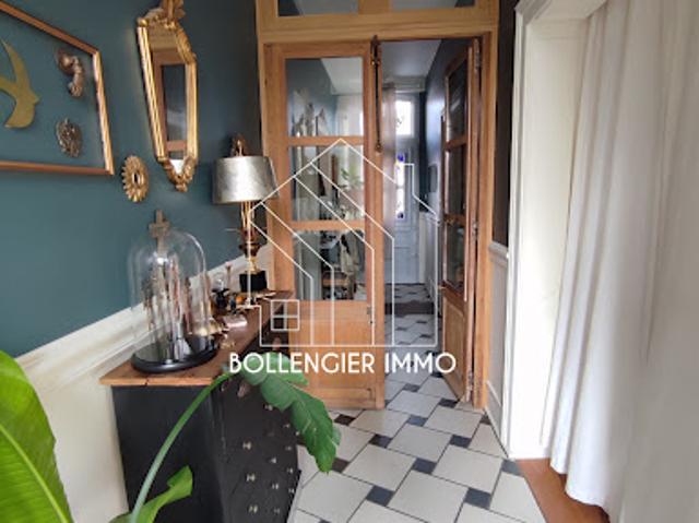 Location Maison 9 pièces 240 m2 Herzeele