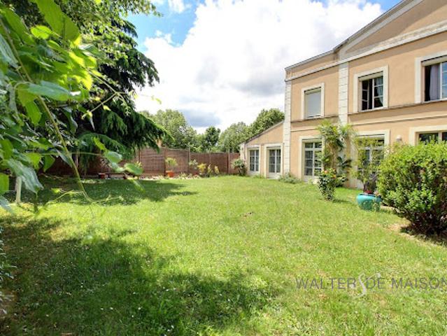 Location Maison 9 pièces 288 m2 Clamart