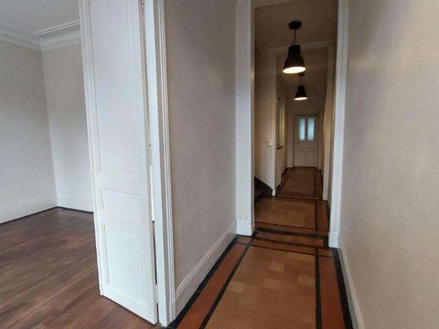 Location maison 9 pièces Angers Centre 49