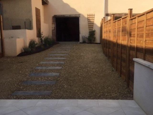 Location maison Cologne, 123m² 5 pièces 1 015€ avec terrasse