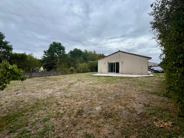 Location Maison Cavignac 33620 5 pièces 95 m²