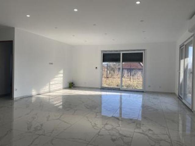 location maison calme 5 pièces 137 m2 isere 38490 1600 €