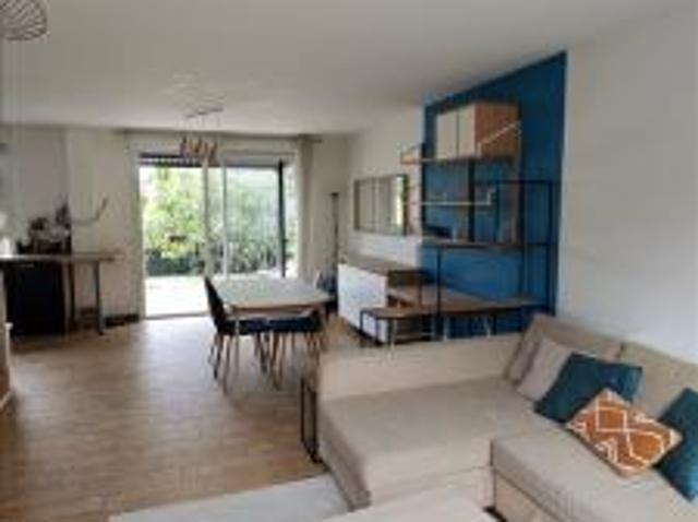 location maison champigny sur marne 4 pièces 82 m2 val de marne 94500 1800 € / mois