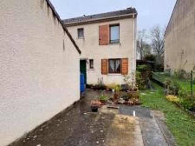 location maison champs sur marne 4 pièces 77 m2 seine et marne 77420 1600 € / mois