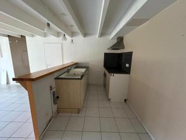 location maison civray 2 pièces 50 m2 vienne 86400 350 € / mois