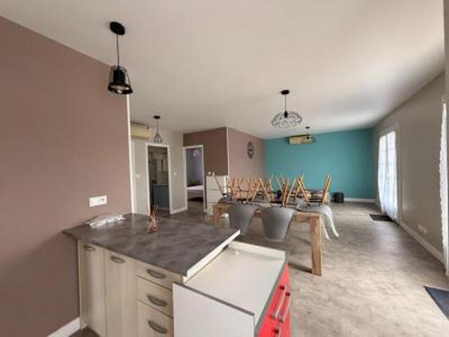 location maison civray 3 pièces 88 m2 vienne 86400 660 € / mois