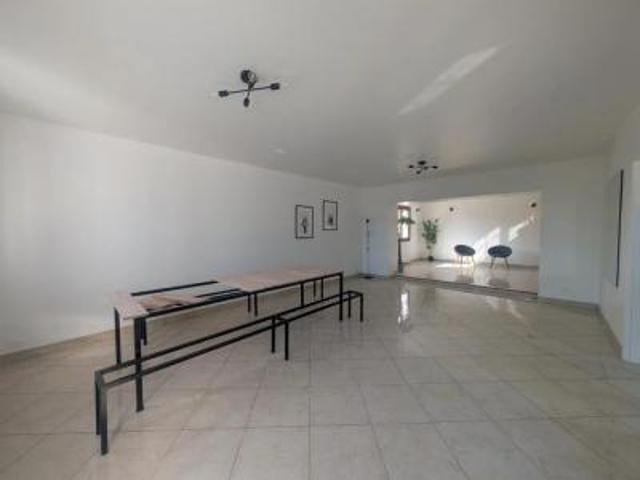 location maison clayes sous bois 8 pièces 230 m2 yvelines 78340 2300 € / mois