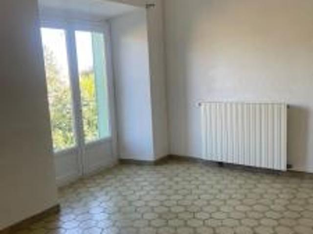 location maison a 10 mn d'ales 7 pièces 117 m2 gard 30110 765 €
