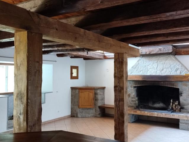 Location maison à CAMPAN 65710