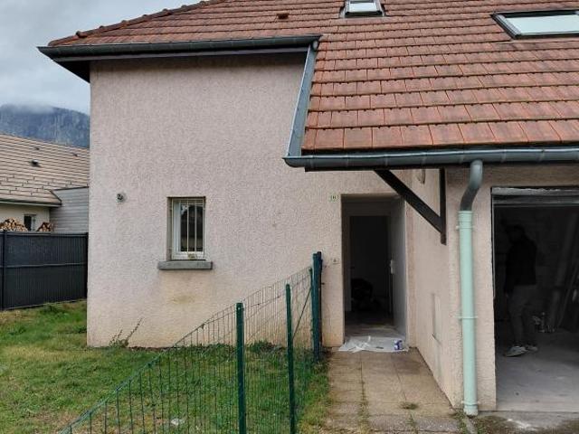 Location Maison à ENTRE DEUX GUIERS