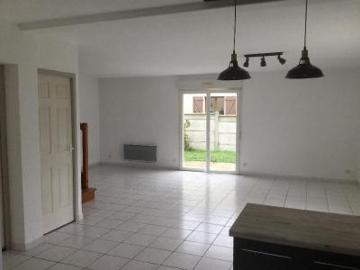 location maison ambares et lagrave 5 pièces 100 m2 gironde 33440 1280 € / mois
