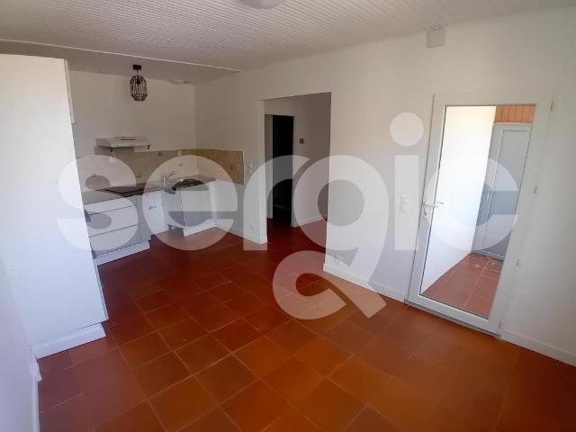 location maison ancienne 44 m² saint julien de concelles 44450