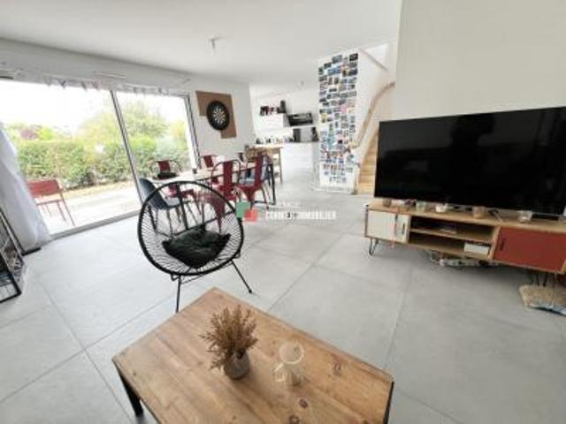 location maison acigne 5 pièces 117 m2 ille et vilaine 35690 1300 € / mois