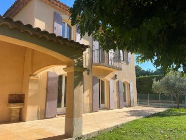 location maison aix en provence 5 pièces 127 m2 bouches du rhone 13090 2800 € / mois